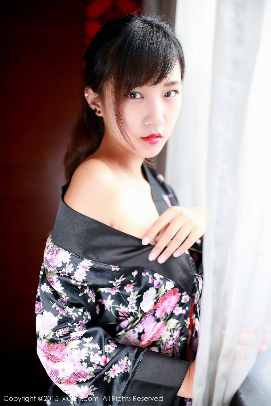 秀人网清纯女孩徐畅甜美迷人写真照