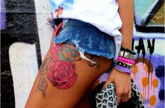 女生腿部艺术个性纹身图案