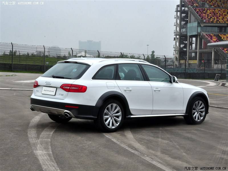 奥迪A4(进口)2013款40TFSI allroad quattro豪华型车身外观