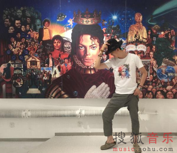 杰克逊去世六周年 北京798纪念展人气火爆
