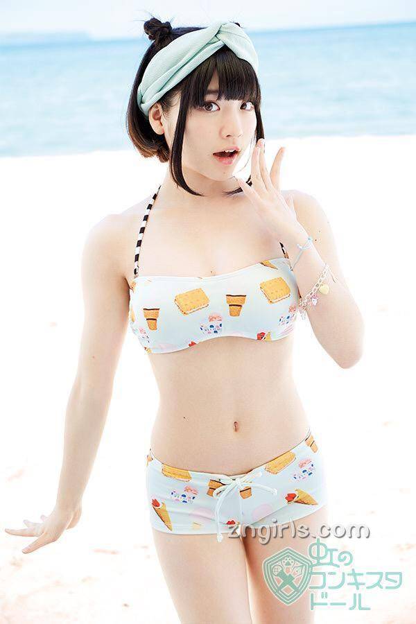 日本G奶女神诱惑难挡写真集