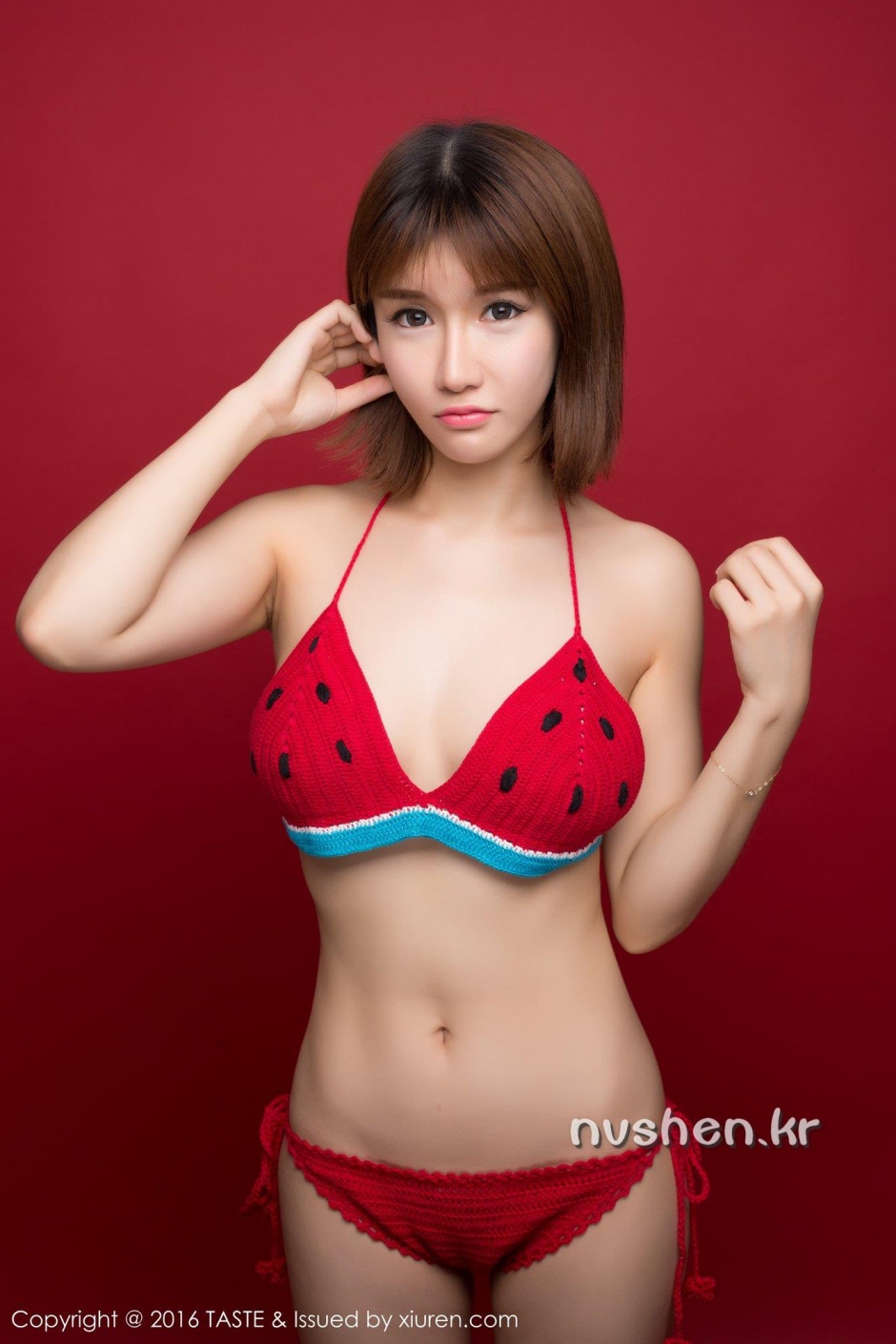 可爱性感美少女傲娇萌萌比基尼图片