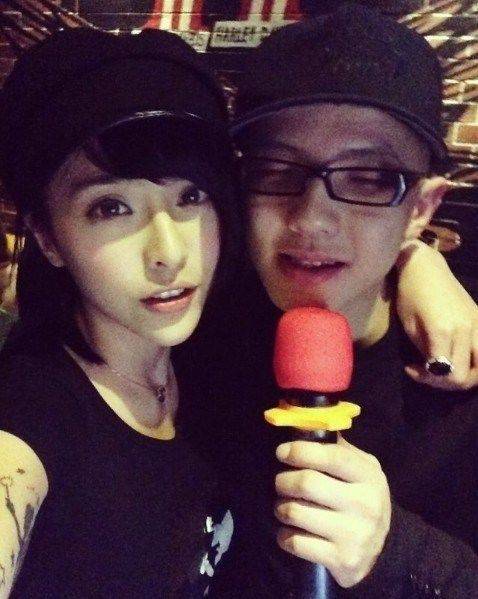 我的心很小只装的下你