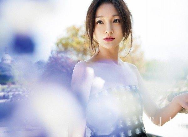 影视演员周迅时尚优雅写真大片