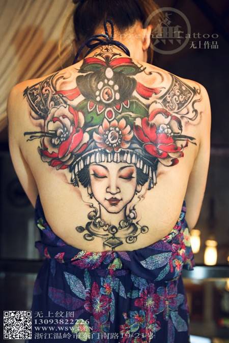 女生后背纹身图案 人物肖像纹身欣赏