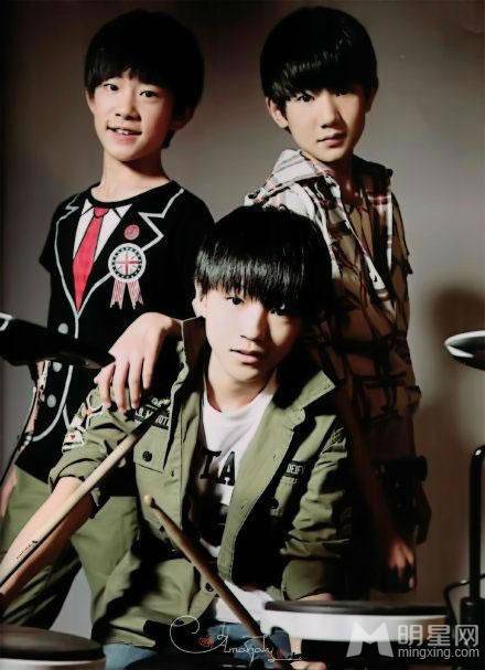 tfboys新生代内地组合专辑封面特写