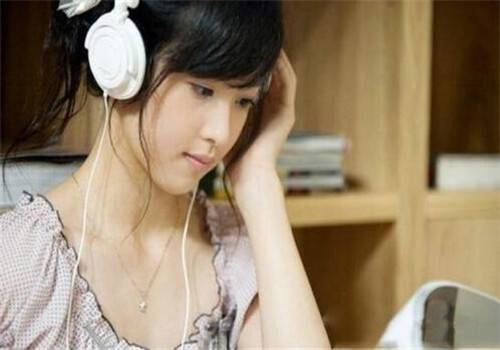 爱笑的唯美校花女生图片大全