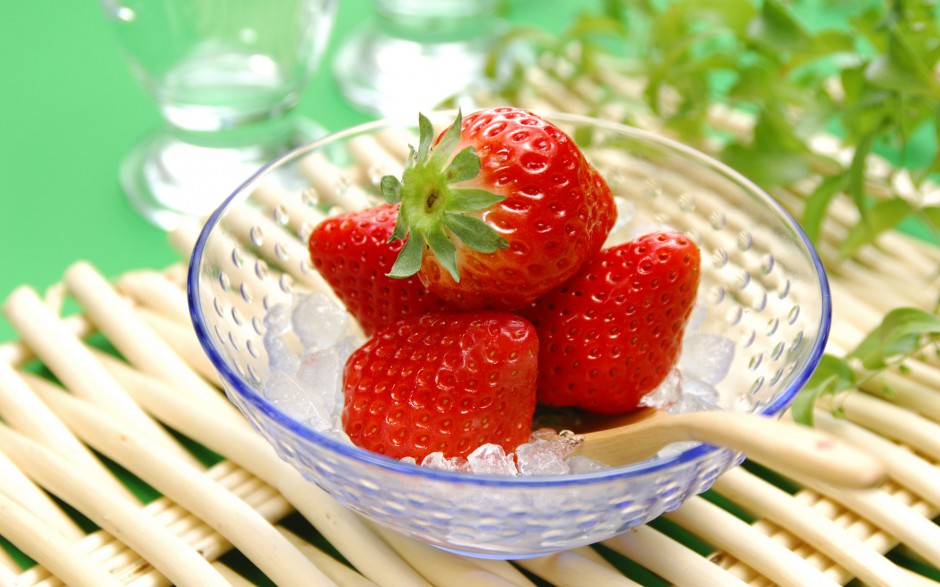 可口鲜艳新鲜草莓精致美图