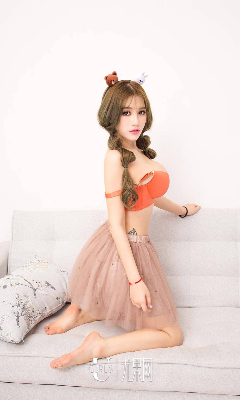 可爱性感的漂亮mm啦啦Baby最新写真