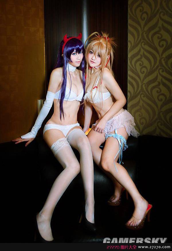 台湾人气美女模特上演性感Cosplay