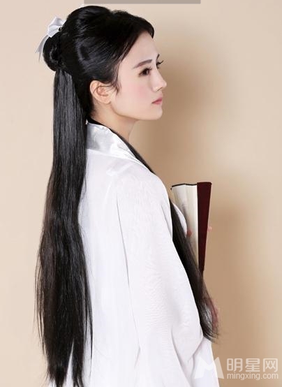 第一美女鞠婧祎小龙女造型美呆了