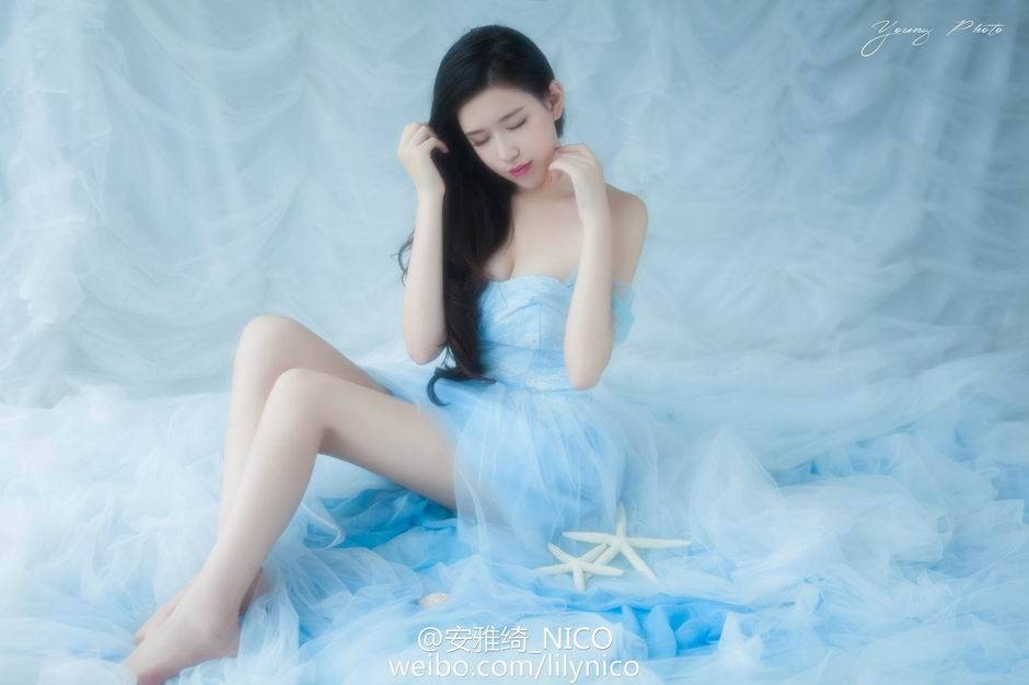 中俄混血嫩模黄梓洁Nico兔女郎写真