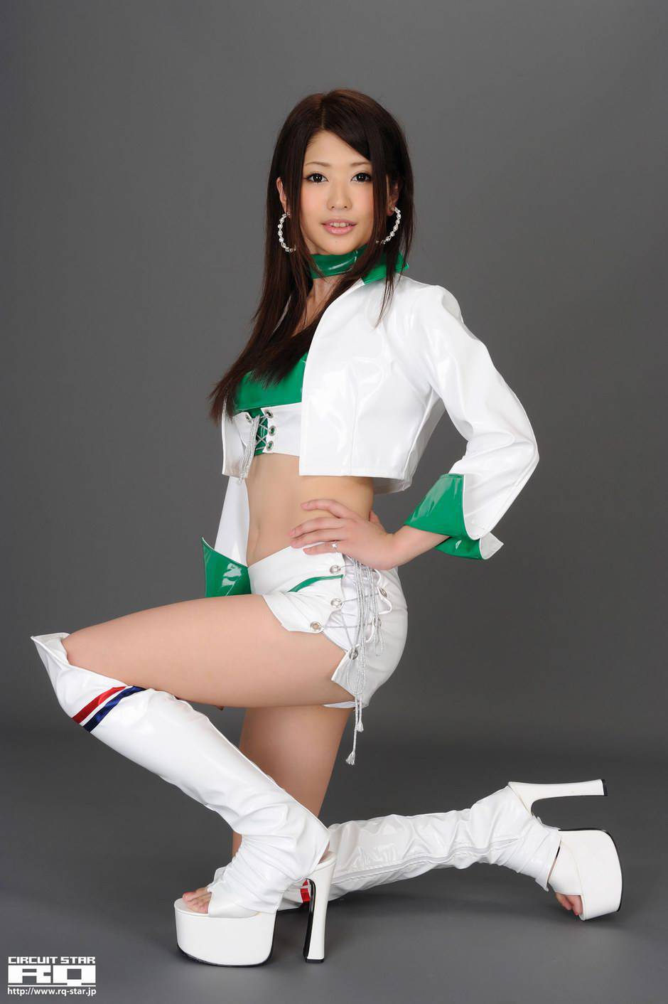 日本网络第一美腿模特能勢ひとみ迷人写真照