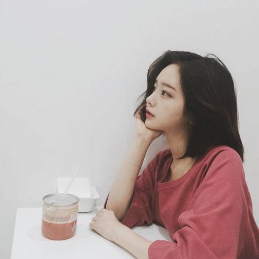 空间皮肤非主流女生图片