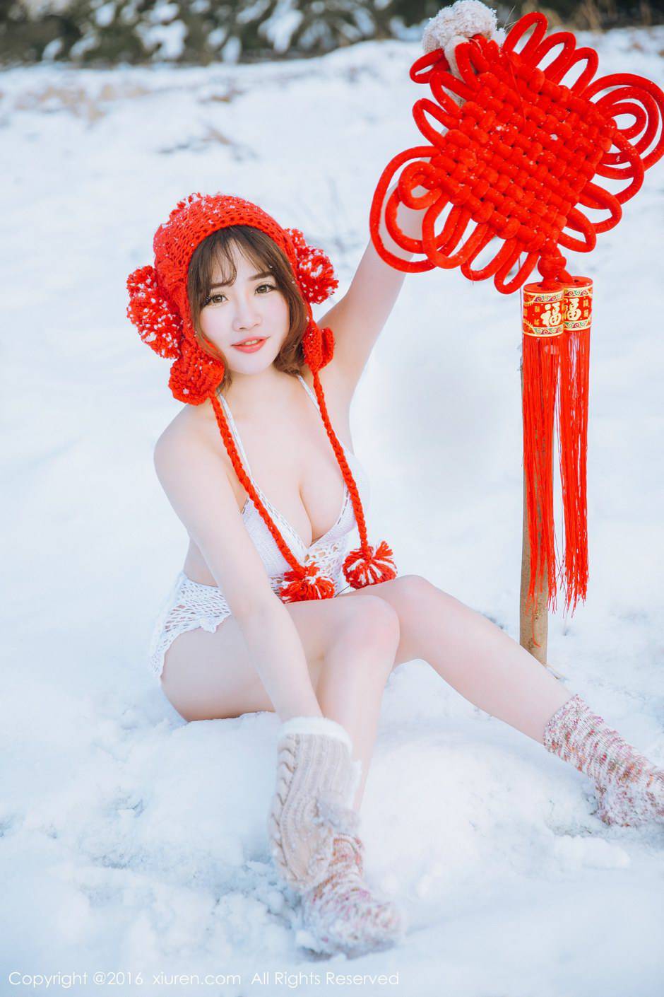 超漂亮可爱美少女徐cake冬日雪地写真