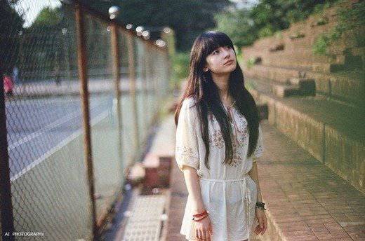 大图唯美伤感可爱女生图片