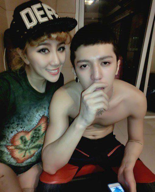 你说牵了手就算约定