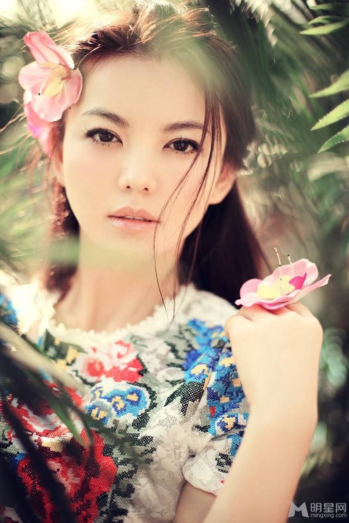 李湘唯美梦幻宛如花样少女