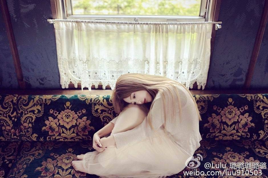 高挑嫩白长腿美女江羡璐SyLvia写真集