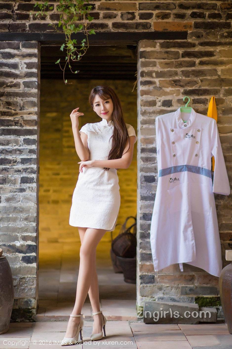 爱蜜社古典美人唯美户外写真图片