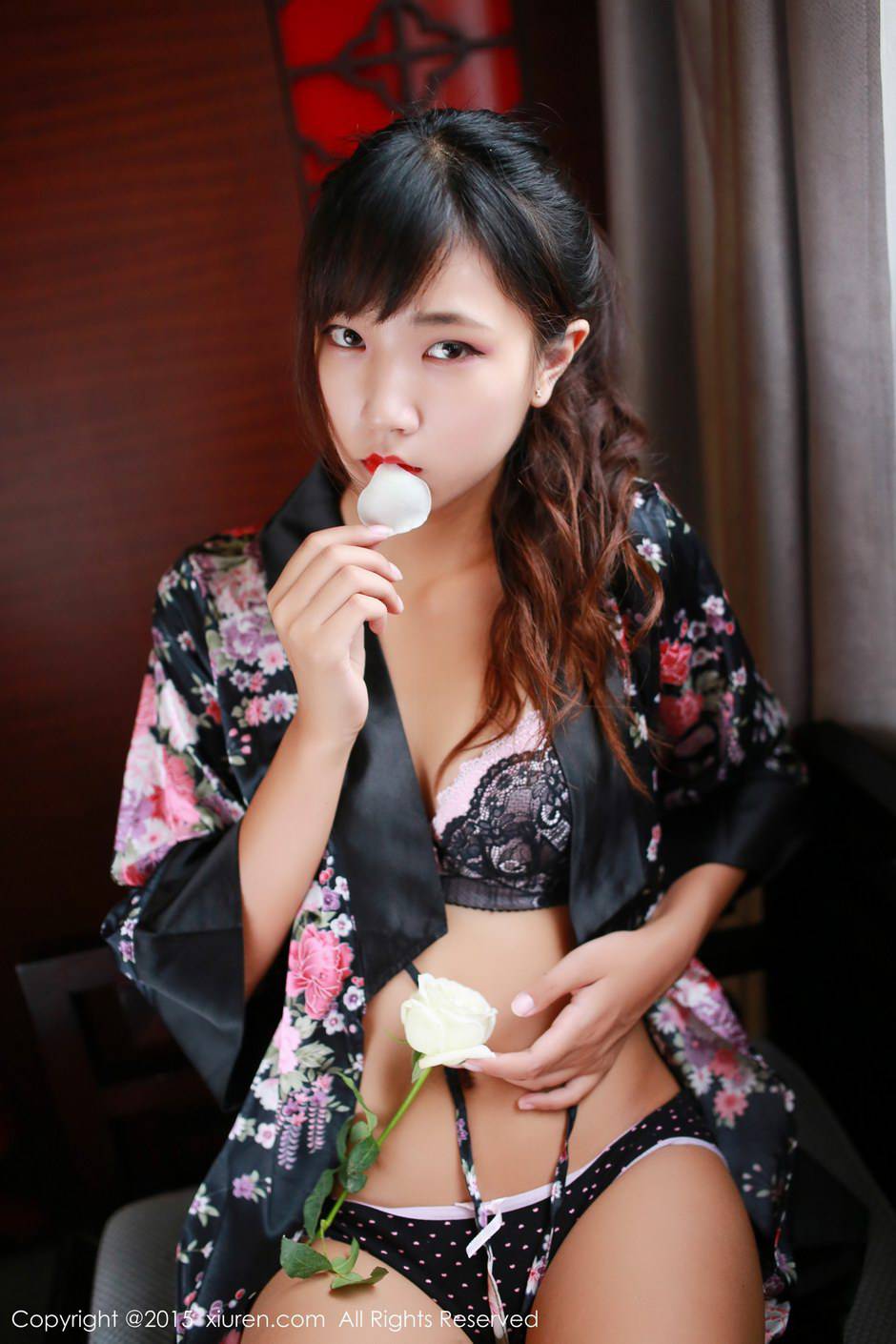 秀人网清纯女孩徐畅甜美迷人写真照