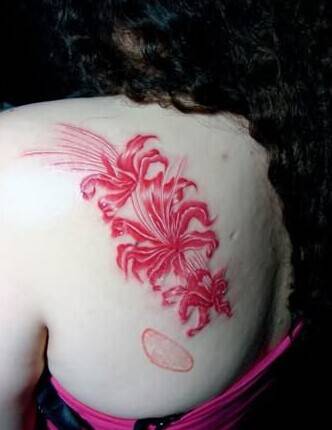 非主流个性纹身图案 鉴赏盛开的花蕊纹身