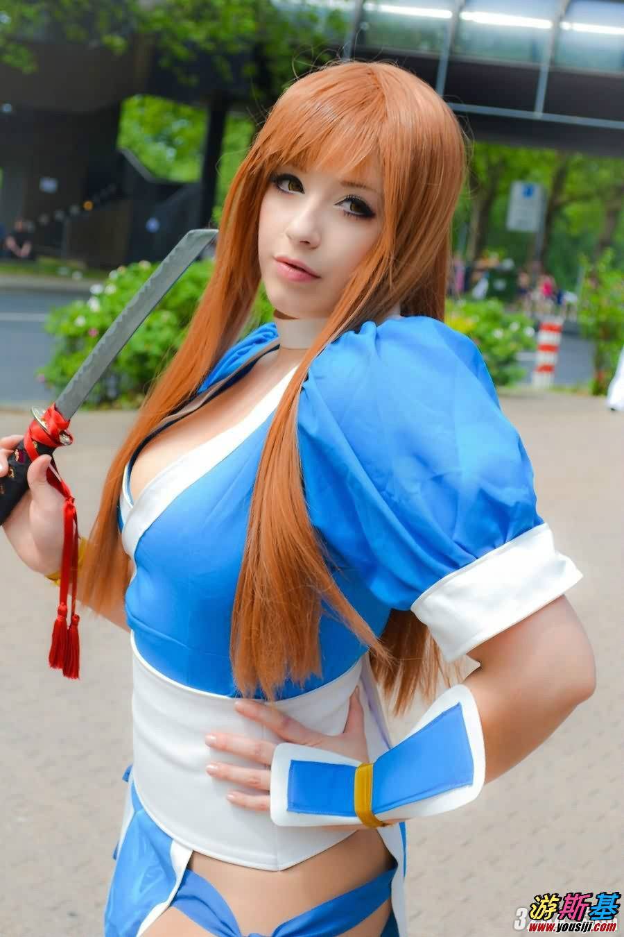 外国丰满美女cosplay独特魅力高清图