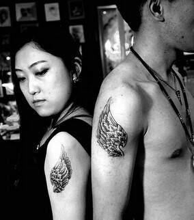 漂亮的情侣手臂翅膀纹身图案大全图片