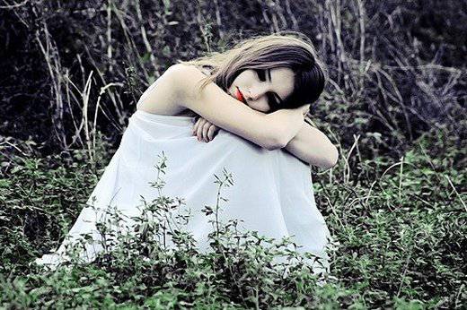 美女颓废伤感非主流图片素材