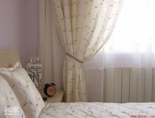 卧室窗帘精美设计图片