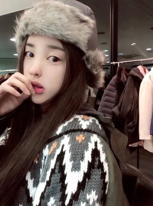 非主流90后美女甜美自拍图