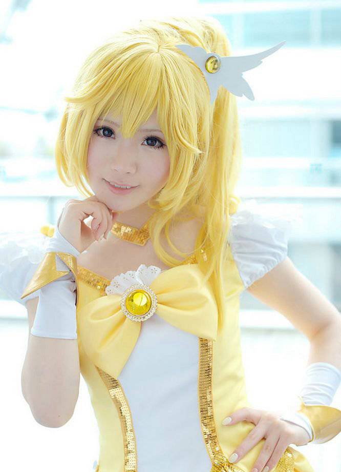 清纯校花cosplay光之美少女