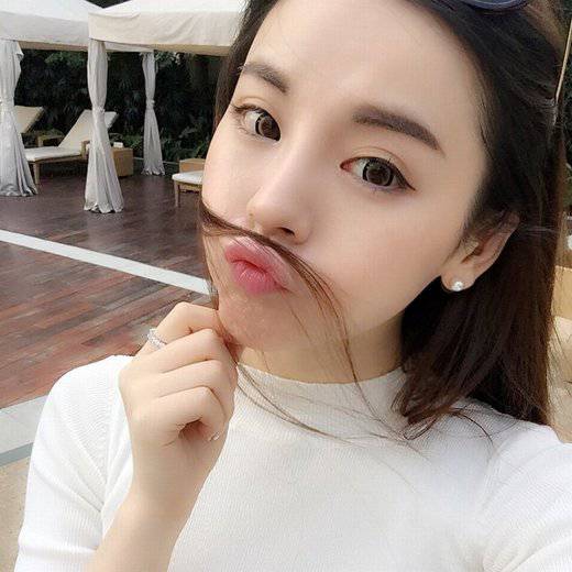 非主流气质美女生活自拍图