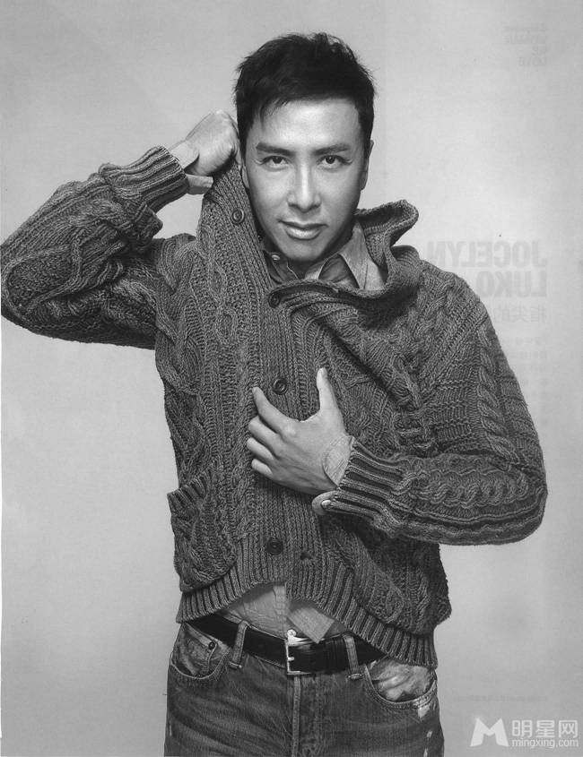 甄子丹散发成熟绅士魅力