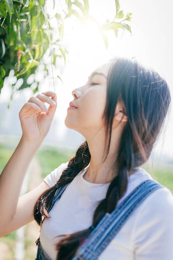 好看双麻花辫女生图片唯美小清新