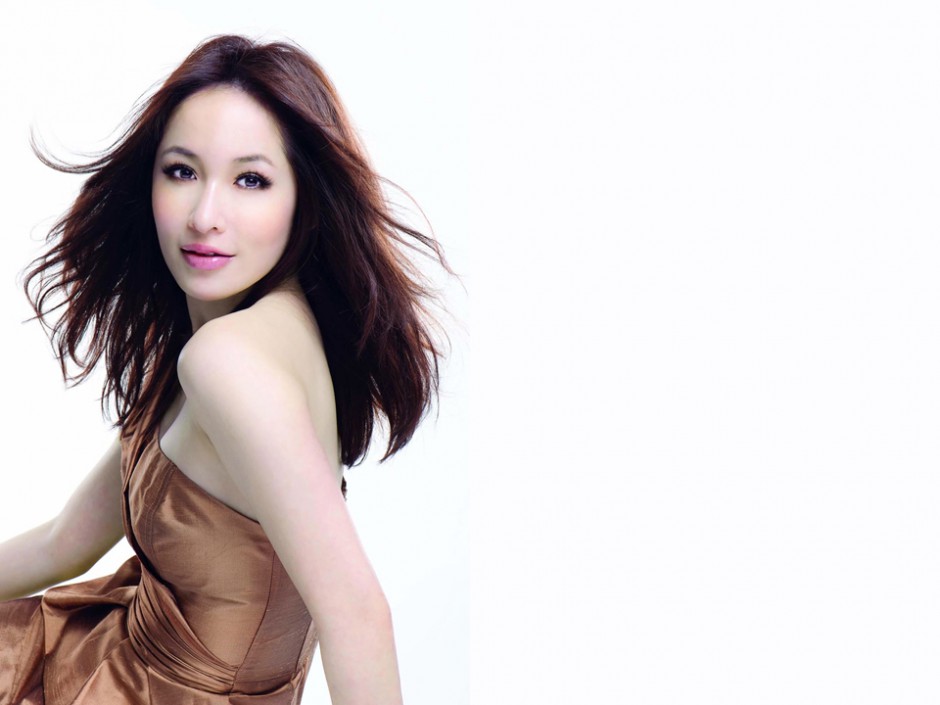 女明星萧亚轩时尚妩媚动人靓照