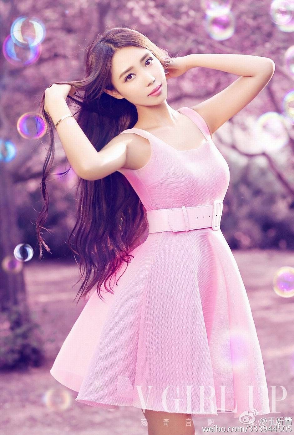 宅男女神王妡蕾妩媚诱惑写真