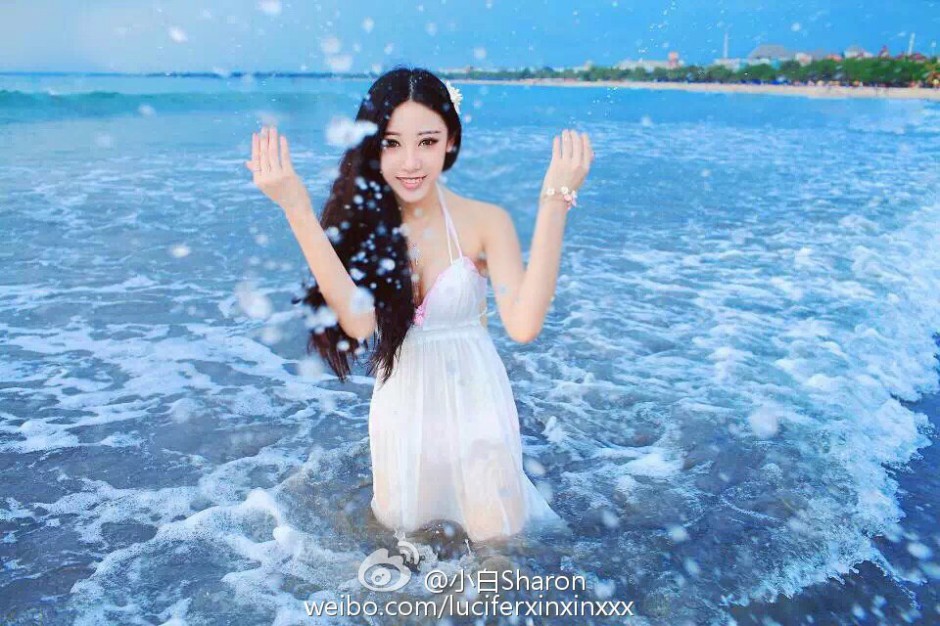 超可爱漂亮美少女小白Sharon美照来袭