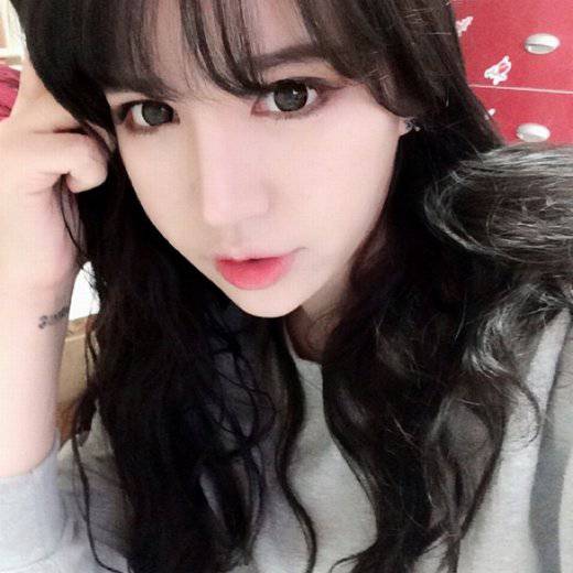 素颜小清新美女高清图