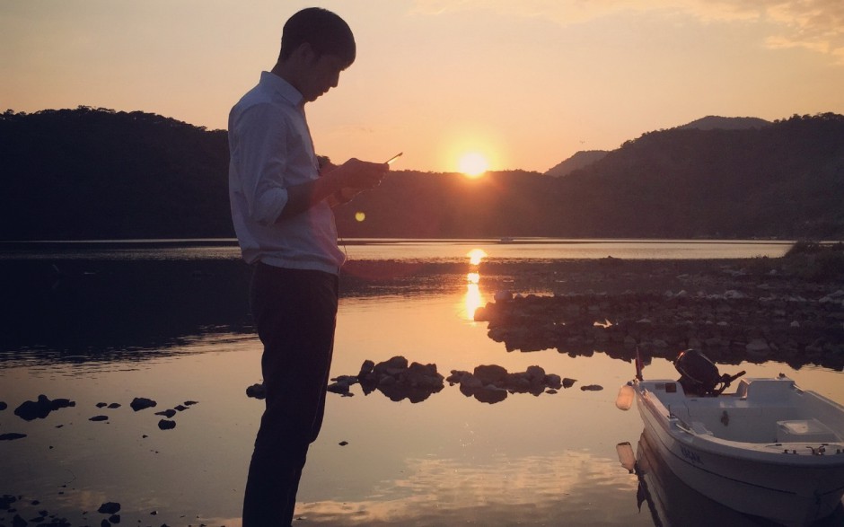 qq花儿与少年桌面壁纸