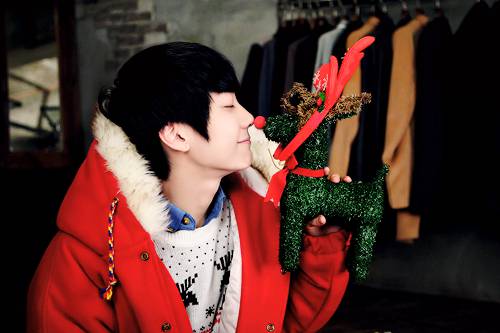 qq皮肤男生帅气迷人