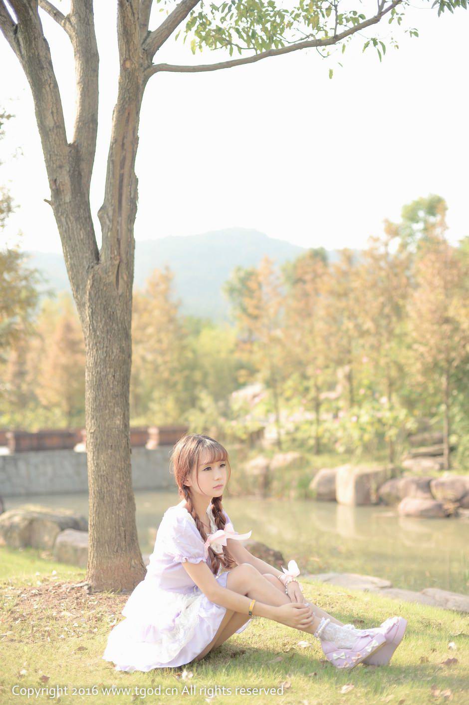 极品校花美女小九Vin化身童话公主