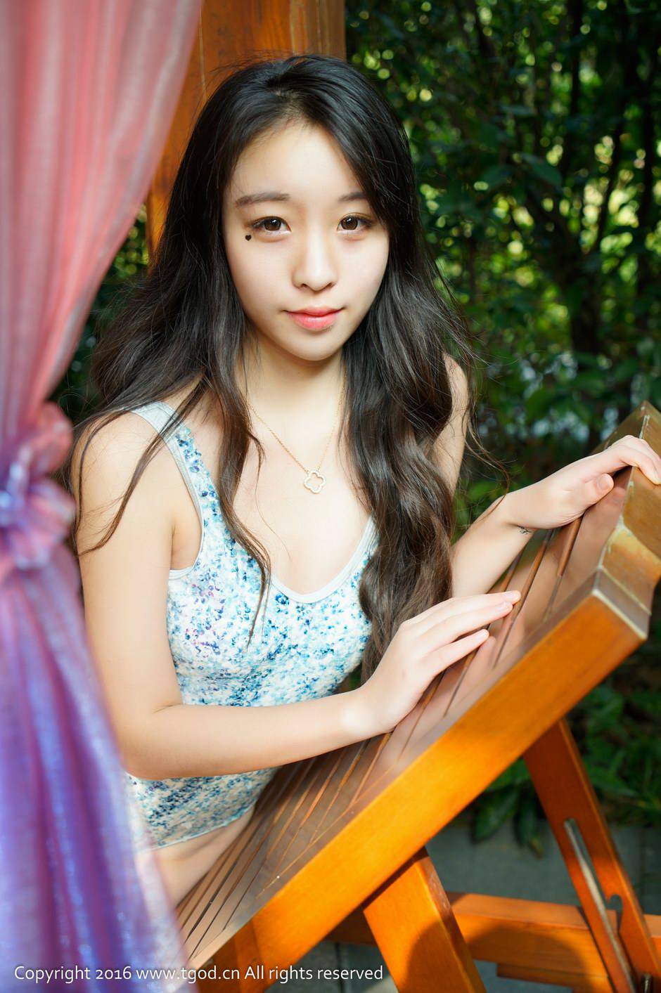 清纯靓丽养眼美少女梓萱Crystal温泉旅拍