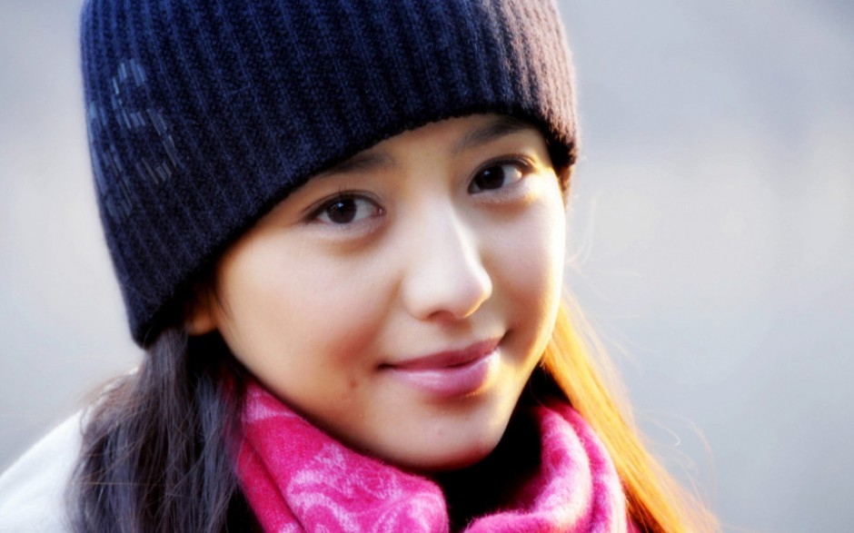 产科医生演员佟丽娅唯美写真