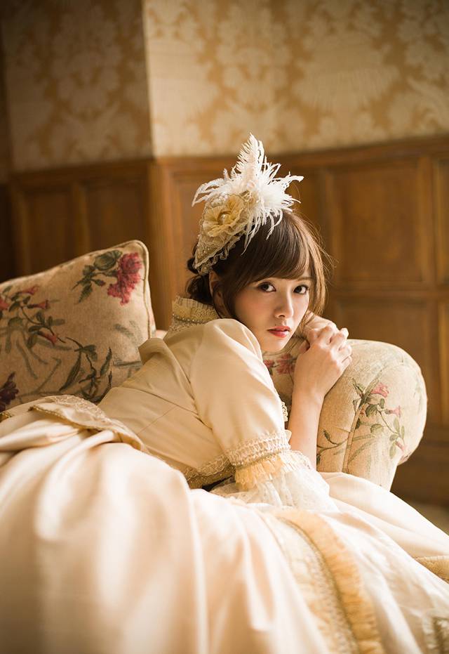 日本性感美女笑靥如花勾人魂魄