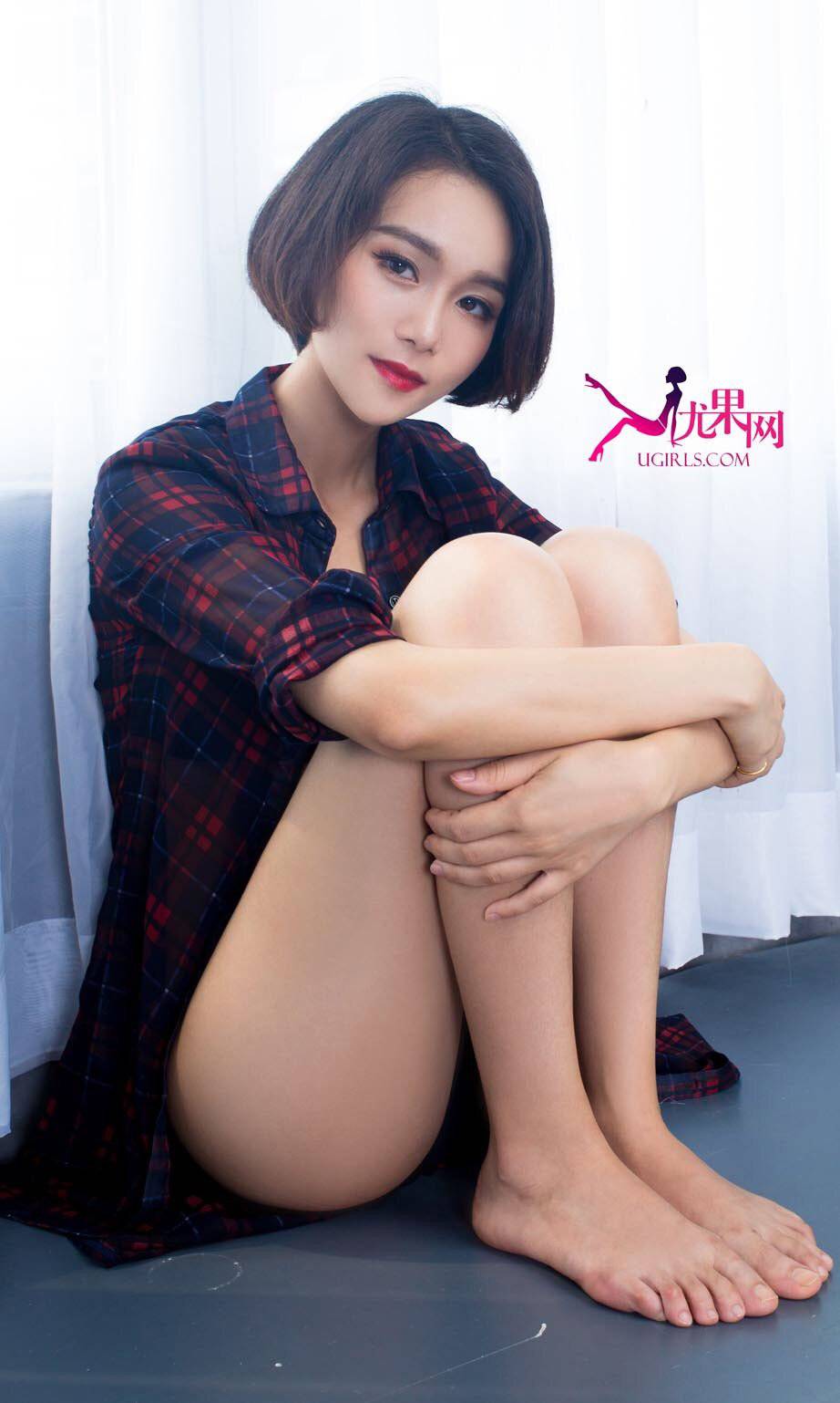 90后短发模特曾娜内衣私房诱惑