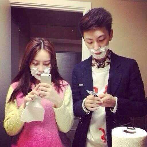 恶搞非主流情侣图片