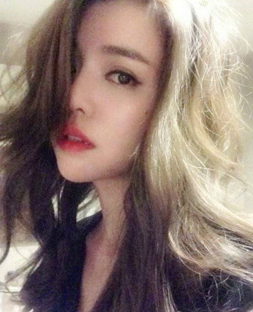 非主流最新甜美女生自拍图片