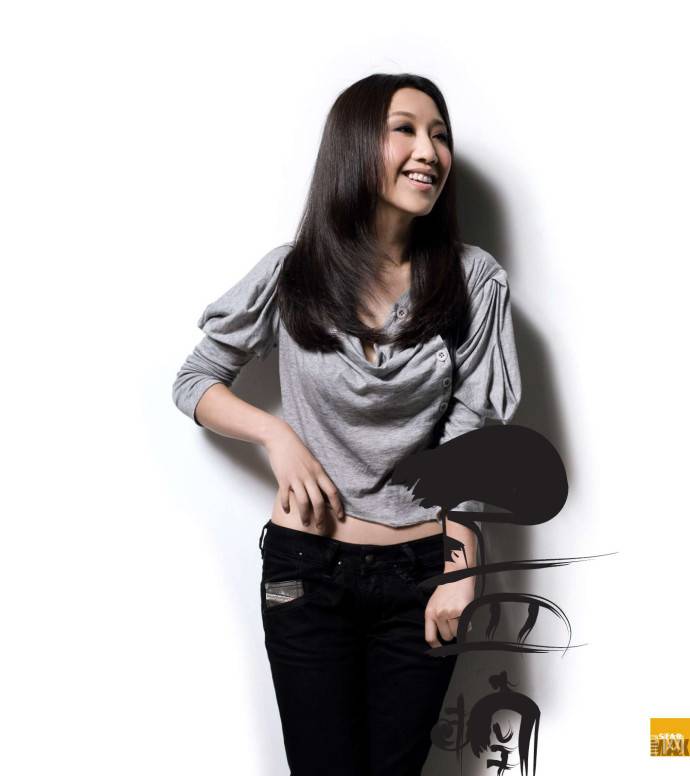 中国好声音孟楠飘逸长发女人味十足