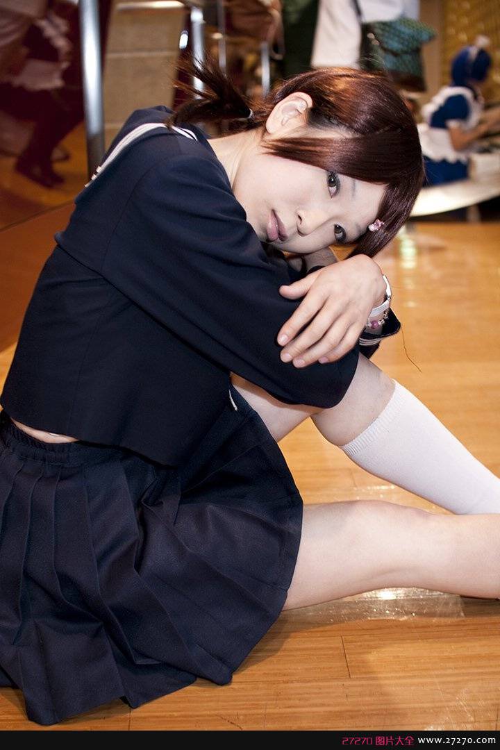 日本妹子制服萌妹诱惑COS